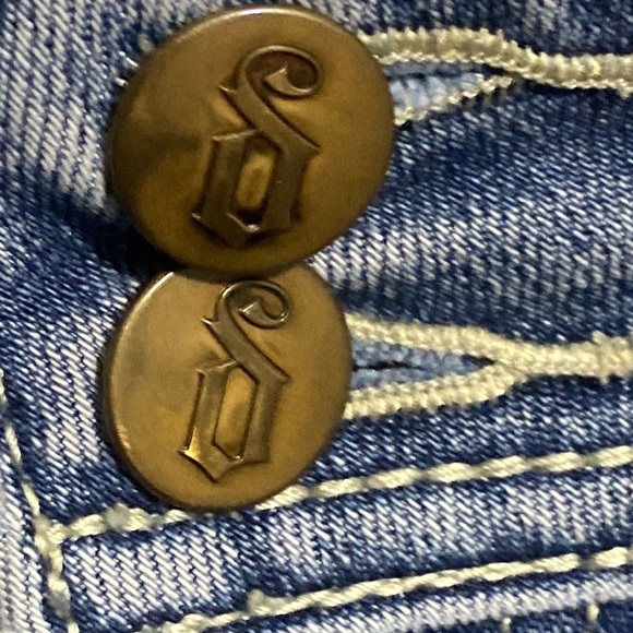 The breakfast club T-shirt & Decree tattered edge jeans - Picture 7 of 14